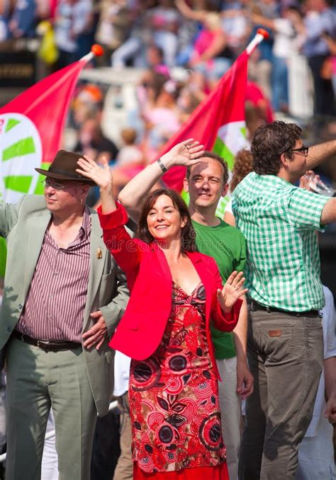 amsterdam canal parade 2012 editorial photography image of groen dancing 26104042