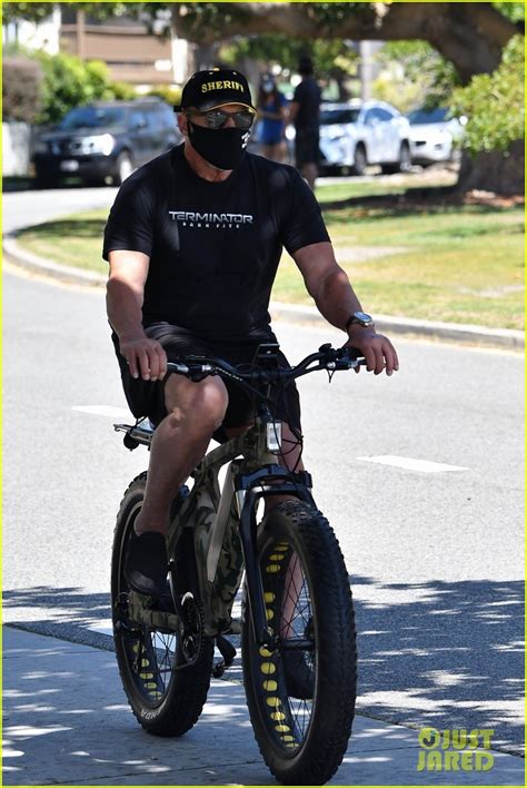 Arnold Schwarzenegger Goes Biking Amid News Hes Going To Be A Grandpa