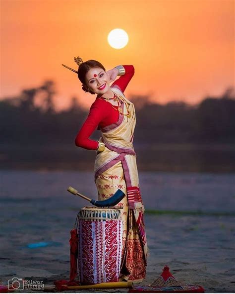 Bihu Dancer Bihu Dance Photography Cultural Dance Bharatanatyam Poses