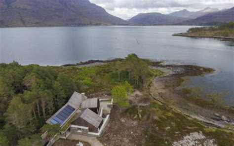 Lochside House In The Scottish Highlands Jml Contracts