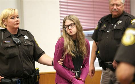 Mom Of Girl Charged In Slender Man Stabbing Struggles With Daughter S
