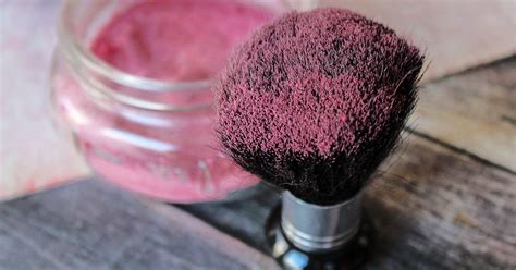 Make A Diy Natural Blush With 2 Simple Ingredients Happy Mothering