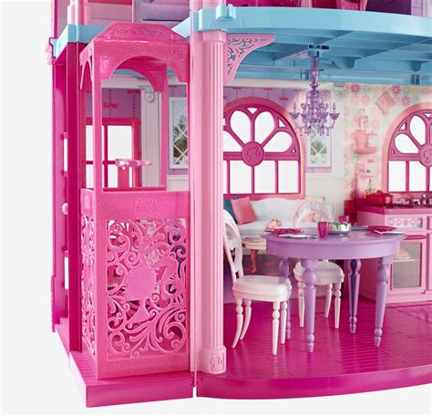 Barbie Lists Her Iconic Malibu Dreamhouse For 25 Million Trulias Blog