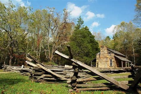 3 Reasons To Visit Cades Cove During Your Smoky Mountain Vacation