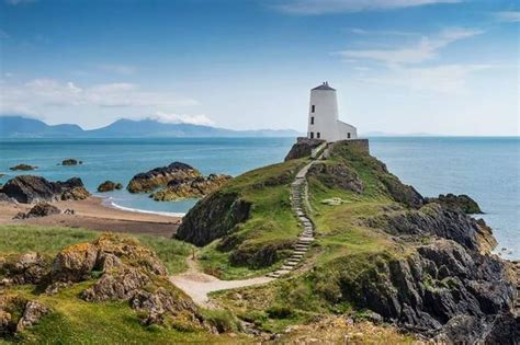 Lonely Planet Names Small Welsh Island As Most Romantic Place In Whole