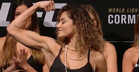 Pearl Gonzalez Reflects On UFC 210 Breast Implant Confusion BJPenn Com