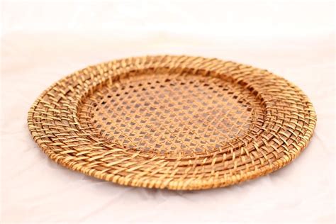 Woven with durable yarns, this set of placemats gives your dinnerware a contemporary foundation that can stand the test of time and use. Kitchenware, Home Storage & Organization, Tableware ...