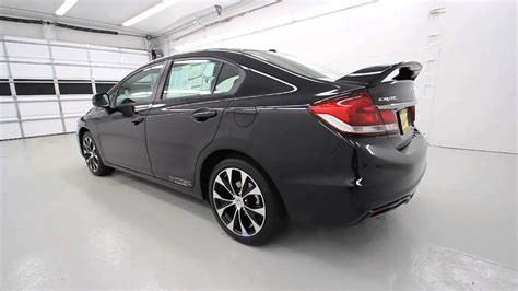 Use for comparison purposes only. 2013 Honda Civic Si Crystal Black Pearl STK# DH704896 ...
