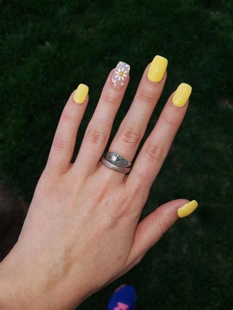 Pin En Yellow Nails