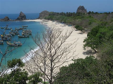 Haris3fendy Wisata Pantai Di Kabupaten Jember