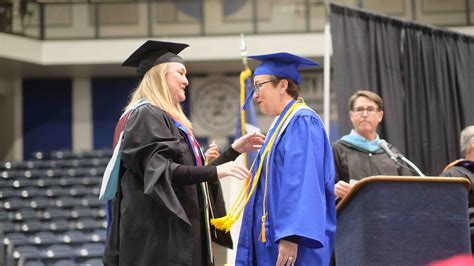 Amarillo College Celebrates 979 Graduates