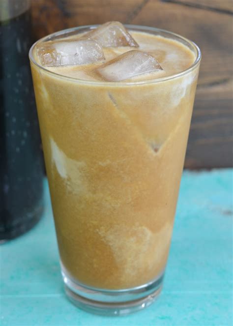 Simple Iced Coffee Maebells