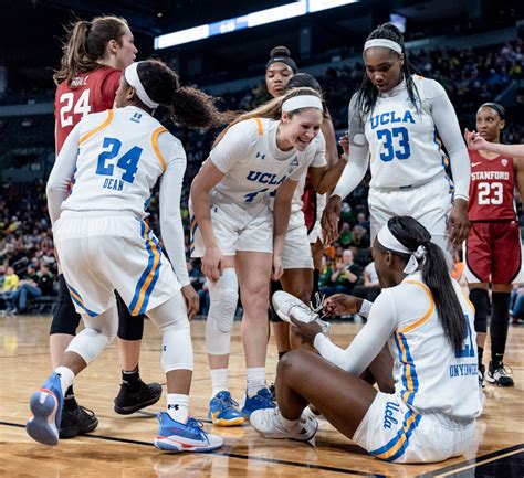 Gallery After Defeating Usc Womens Basketball Ends Pac Chances At Hands Of Stanford