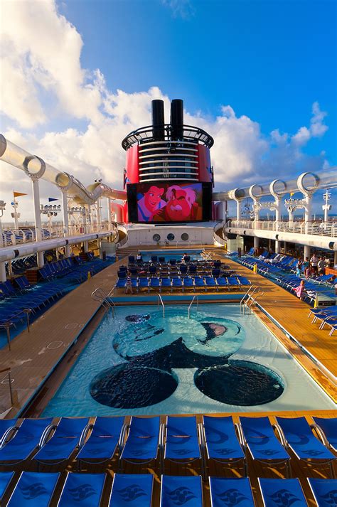 The New Disney Dream Cruise Ship Disney Cruise Line Sailing Between