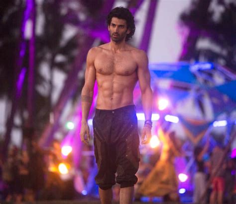 Shirtless Bollywood Men Aditya Roy Kapur In Malang Is Body Goals