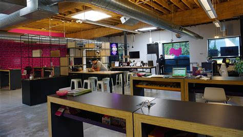 Lyft opens new driver hub in Portland