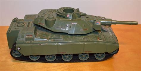 Having gained respect in the japanese toy world for their toy dolls, takara wanted to branch out and make a toy line for boys. VINTAGE GI JOE MOBAT MILITARY TANK TOY MOTORIZED WORKING ...