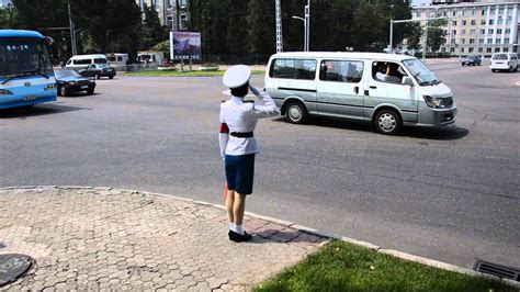 Verkehrspolizistin In Pjöngjang Traffic Policewoman In Pyongyang