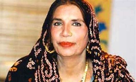 Bollywood Mourns Pakistani Singer Reshmas Death