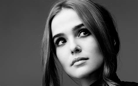 closeup hairstyle photoshoot actress background 4k zoey deutch face isaac sterling