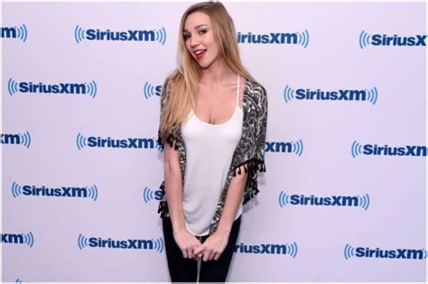 Kendra Sunderland Net Worth Biography Height Weight Age Famous