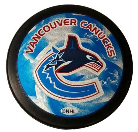 vancouver canucks nhl inglasco official vegum hockey puck vintage shadow logo ebay