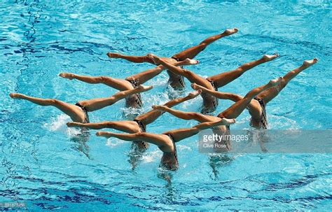 The Team Of China Compete During The Synchronised Swimming Teams