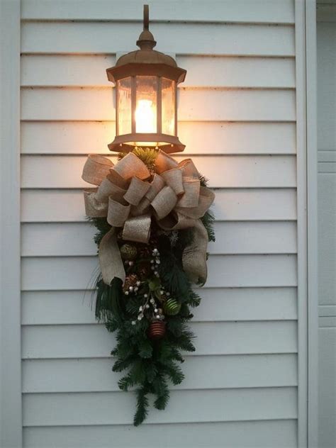 Holiday home decorating garage door decor completes the look distribudoors. Christmas Garage Door Decorations to Make, Create and ...