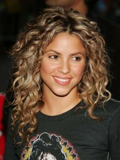 If you want to add a little something to your look, throw in some babylights. Medium Curly Hairstyles - Best Curly Hairstyles