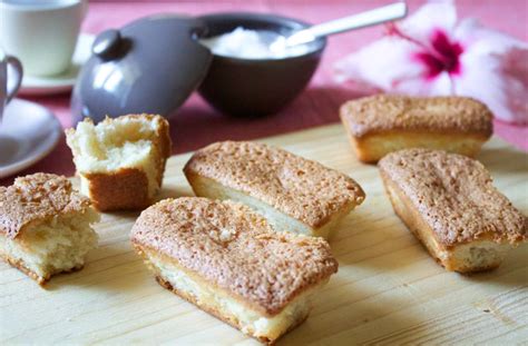 Ricette di dolci e torte da preparare a casa tua. Finanzieri alle mandorle, dolcetti francesi ...