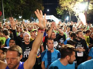 Tickets are limited so get yours at howei.com now! Vienna Night Run 2018: Sightseeing mal anders | helden der ...