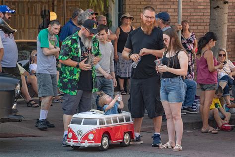 Hundreds Of Cars Thousands Of People Descend On Downtown Centralia For