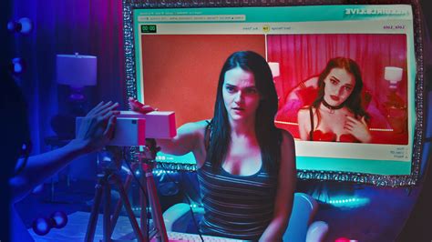 Cam El Debut De Blumhouse En Netflix Es Un Juguete Malicioso Y Cargado De Horror Para La Era