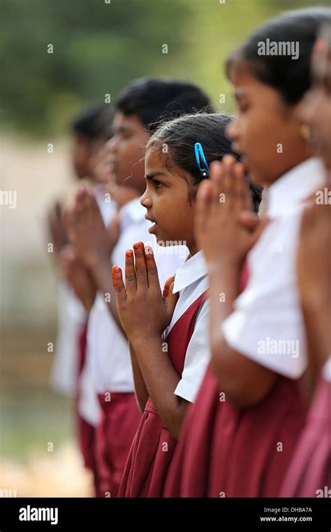 Indian School Children Chanting Andhra Pradesh South India Stock Photo