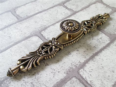 Kitchensource.com has appliance pulls in a variety of styles and shapes from traditional to modern. Aliexpress.com : Buy Dresser Knobs / Drawer Knobs Pulls Handles Antique Bronze / Kitchen Cabinet ...