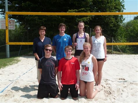 Beachvolleyball Team Des Luggy Sieger Im Regionalentscheid Gegen Das Abg Ludwigsgymnasium