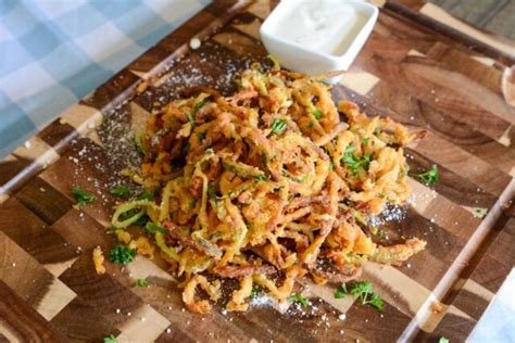 Don't peel the zucchini before spiralizing. Air Fryer Curly Zucchini Fries - Adventures of a Nurse