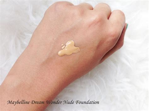 Maybelline Dream Wonder Nude Foundation Twinkelbella
