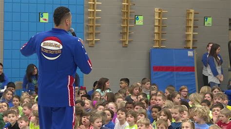 Harlem Globetrotter Spreads Message Of Anti Bullying At Local Elementary