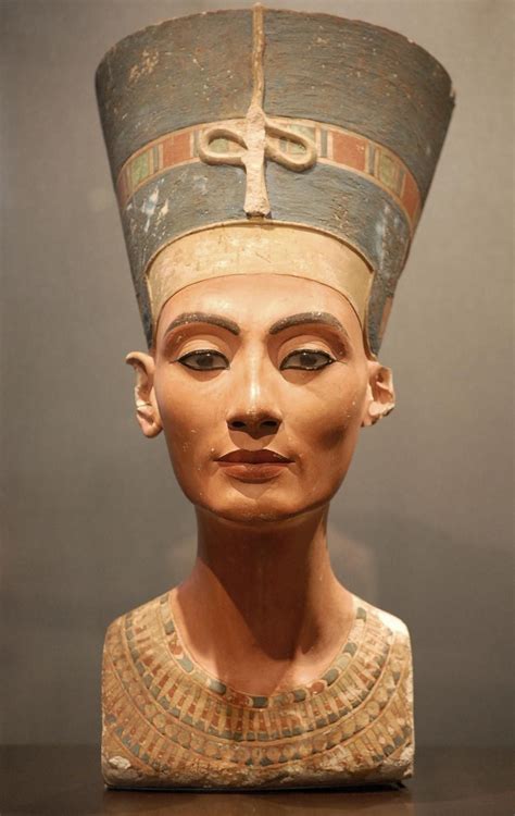 Nefertiti Busto Frente National Galerie Busto De Nefertiti Antiguo