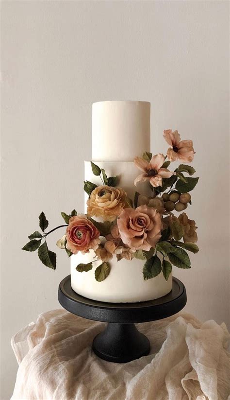 32 jaw dropping pretty wedding cake ideas amazing wedding cakes weddingcake cake cakes