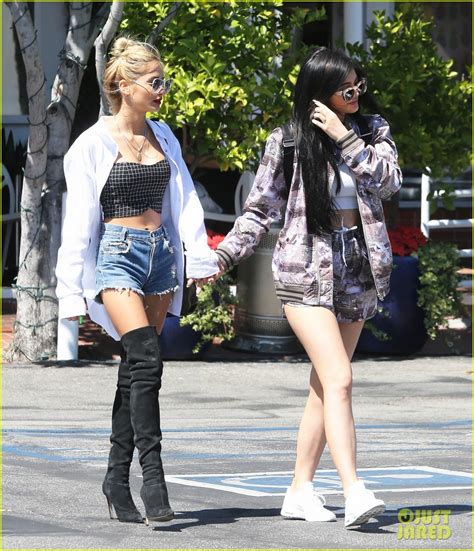 Kendall And Kylie Jenner Had Sister Time With Pal Pia Mia Photo 3357589 Kendall Jenner Kylie