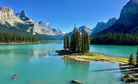 CANADIAN ROCKIES - WESTBOUND | Further Afield Travel and Tours