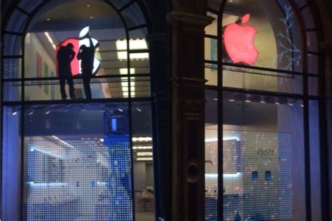 Apple Store Logos Around The World Turn Red For World Aids Day Cult