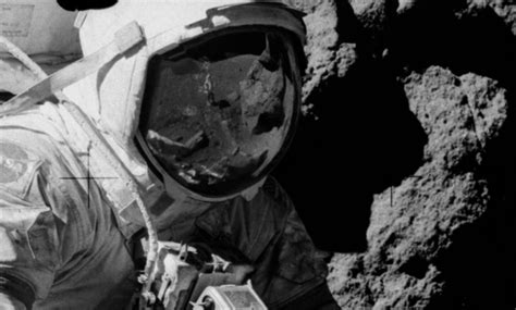 moon landing truthers swear this photo is the ultimate proof of a faked apollo landing bgr