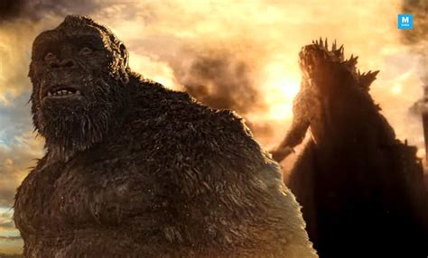 Godzilla and kong do, in fact, kiss, and that review was taken down for being a spoiler without being tagged as such. Godzilla Vs. Kong / Eg Hbdtlcaiwpm - Kong arrives in ...