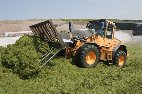 3 Important Things To Remember When Picking Up Silage Agrilandie