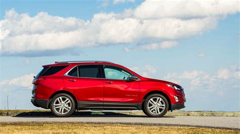 2018 Chevrolet Equinox Buyers Guide Specs Safety Reviews And More