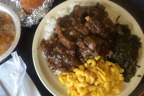 As a houston press top 5 soul food restaurant, alfreda's is cooking more than just oxtails. The 10 Most Stirring Soul Food Spots in Houston | Houstonia
