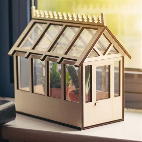 Check out our mini haus selection for the very best in unique or custom, handmade pieces from our dollhouse miniatures shops. Mini-Haus für Pflanzen